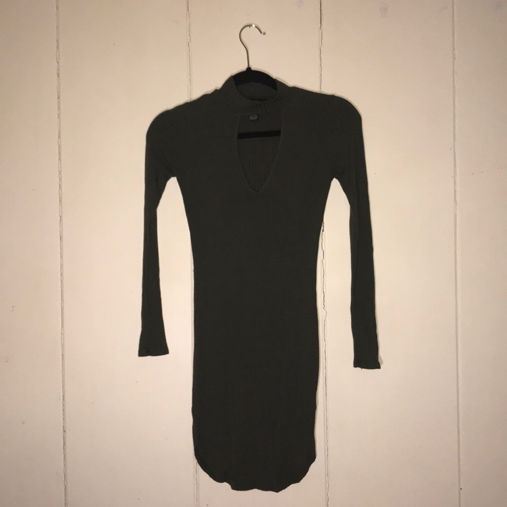 Forever 21 body con green dress